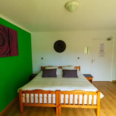 La Barguelonne فندق *